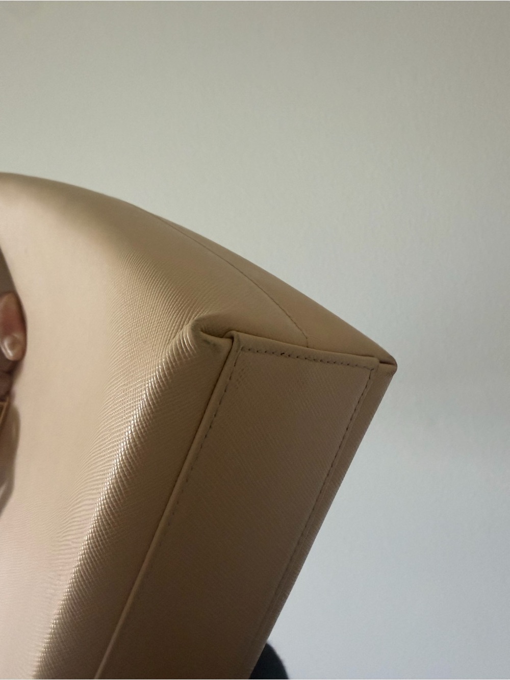 Salvatore Ferragamo Nude Leather Shoulder Bag with Gold Ring Hardware - Picture 9 of 11